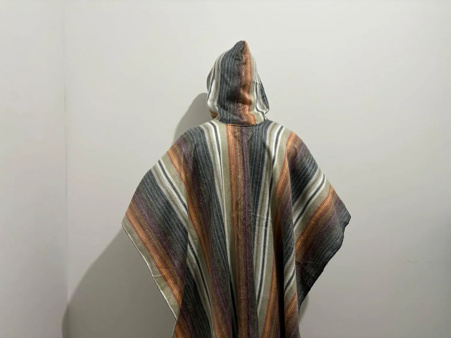 ALPAKITAS Premium Alpaca Wool Poncho for men and women  Western Hooded Cape for Men & Women  Soft & Warm Mexican ponchos