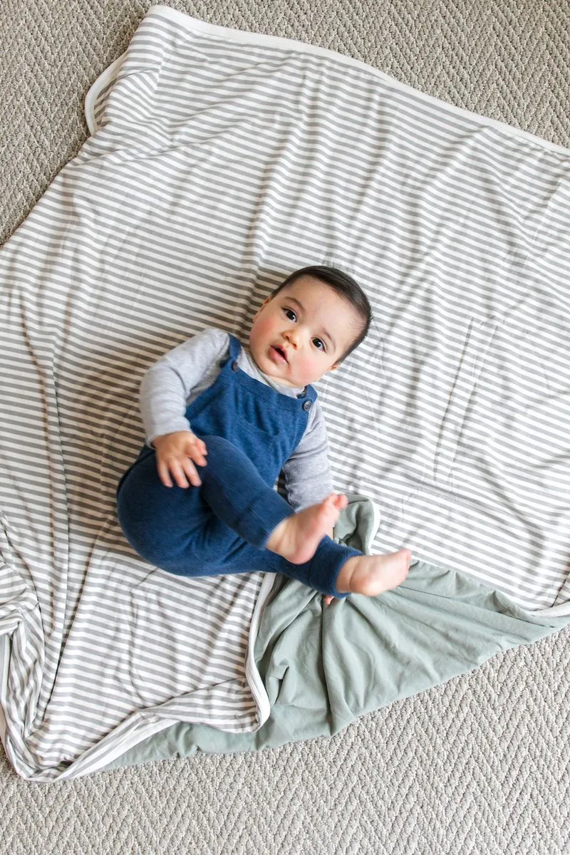 Everest 3 Layer Stretchy Quilt